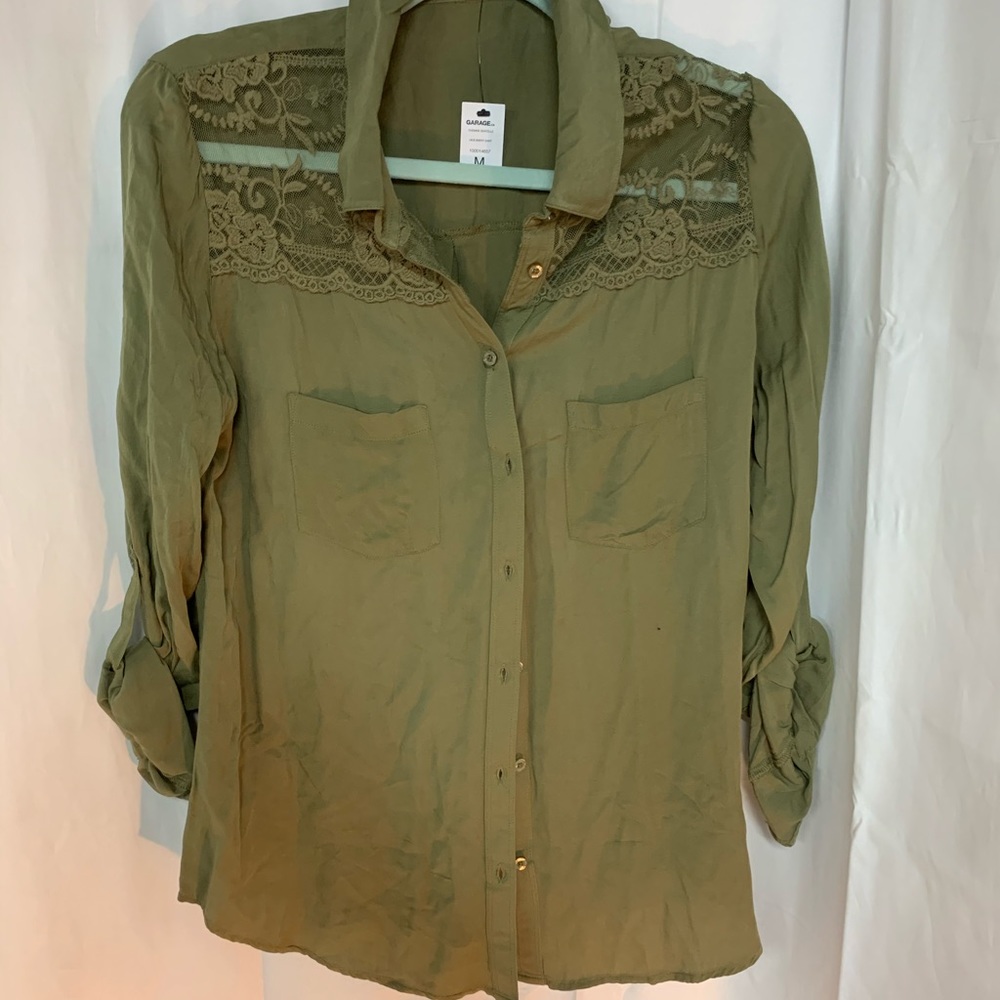 5/$40 SALE NWT lace button up
